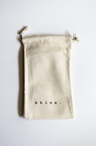 Shine linen pouch II