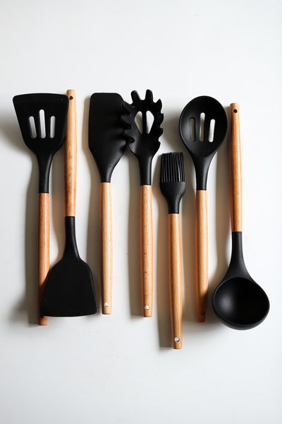 Silicone utensils set