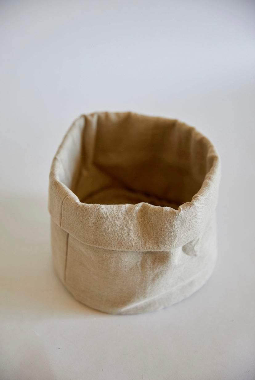 Linen bread basket