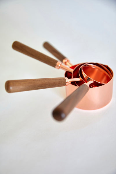 Rose gold measuring cup set